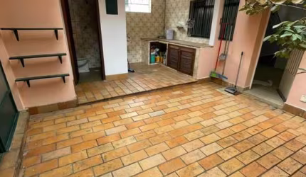 Charmoso Sobrado no Jabaquara à Venda