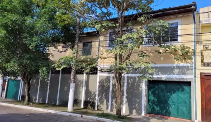 CASA NO BROOKLIN DE 4 DORMITORIOS