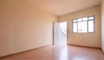 Sobrado à venda no Sumarezinho com 99m² 2 dormitórios 2 banheiros 1 vaga