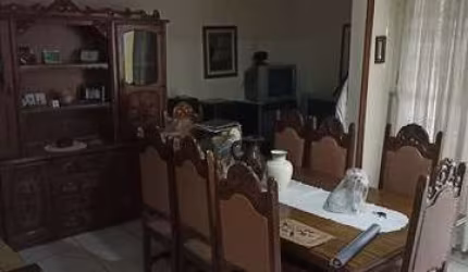 Casa à venda na Vila Mangalot com 90m² 2 dormitórios 2 banheiros 5 vagas