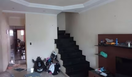 SOBRADO NOVO 3 QUARTOS 3 BANHEIROS ARMÁRIOS DE COSINHA PIA/ESCADA DE MÁRMORE SUPER NOVO CHURRASQUEIR