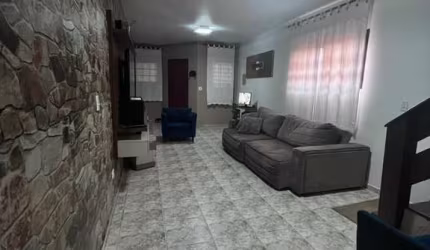 Sobrado com 220m e 3 quartos no Jardim Primavera - Interlagos