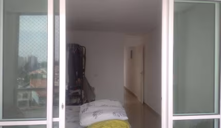 Sobrado á venda na Vila Carmosina com 350m² 3 dormitórios 2 suítes 5 banheiros 4 vagas