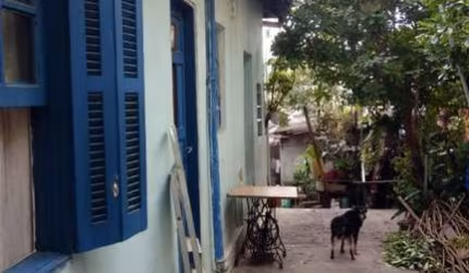 Casa com salão comercial em vila Cachoerinha