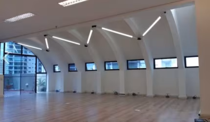 Conj. Comercial à venda com 87m² 2 banheiros 2 vagas no Brooklin