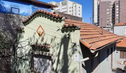 Terreno à venda com 2 casas de 3 cômodos no  Alto da Lapa