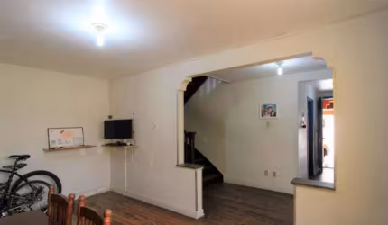Casa à venda 205 m² sendo   3 dormitórios 3 banheiros 1 vaga  Água Branca