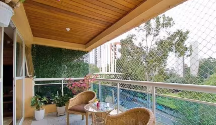 Amplo Apartamento à Venda - Vila Suzana, SP