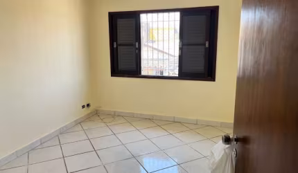 Casa à venda 3 DORM (1 SUÍTE) - 3 VAGAS