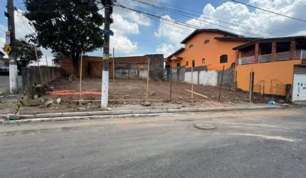 Casa à Venda em Vila Perus, São Paulo