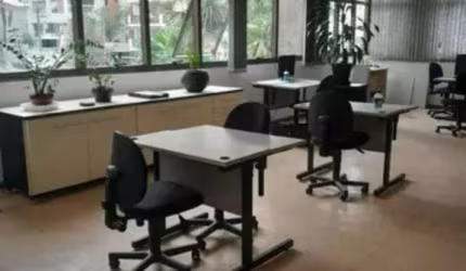 Conjunto Comercial à venda em Perdizes com 80m²