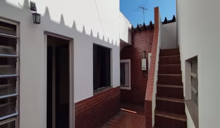 Casa térrea de 156m², 3 quartos, 1 suite, 3 banheiros, 6 vagas no Jabaquara