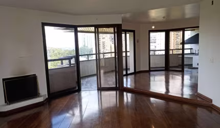 Apartamento á venda no Morumbi, com 4 dormitórios, sendo 2 suíte, 3 vagas e deposito.