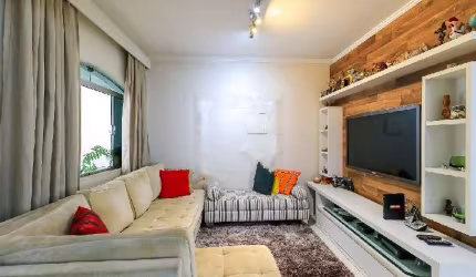 Sobrado à venda 255m² sendo 4 dormitórios, 3 banheiros sendo 01 suíte e 3 vagas   Super Quadra Morumbi com 255m², 4 quartos e 3 vagas