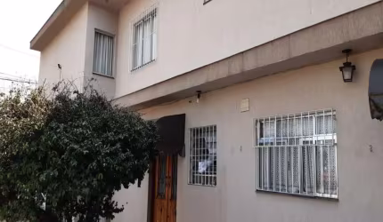 Sobrado em Vila Tolstoi, 210m², 3 Dormitórios.