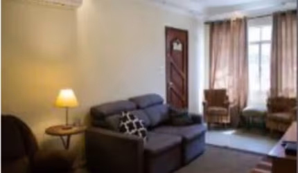 Imperdível Casa à Venda em São Paulo - SP, no Jardim das Laranjeiras! 3 Quartos, 1 Suíte, 2 Banheiros, 2 Vagas, 200m².