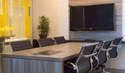 Excelente Sala  comercial de 44m de área privativa