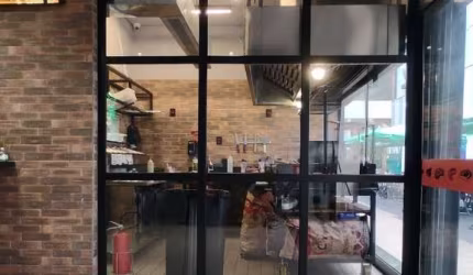 LOJA COMERCIAL com 124m² - LOCAÇÃO R$ 8,000,00 - HIGIENOPOLIS/SP