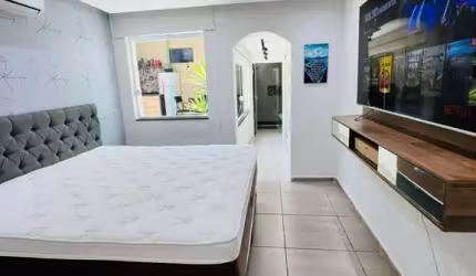 Sobrado á venda no Limão, com 2 dormitórios e 2 vagas.