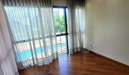 Apartamento de 103m², com 3 dormitórios sendo 1 suíte e 3 vagas no Morumbi.