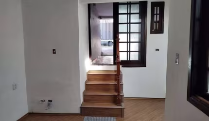 Casa com 3 dorms e 2 vagas Vila das Belezas
