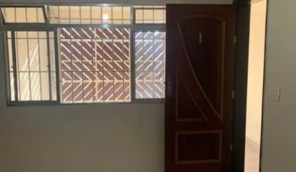 Casa à venda no Jardim Britânia com 163m² 3 dormitórios 1 suíte 3 banheiros 2 vagas