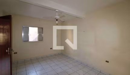 Casa à Venda - Água Fria, 4 Quartos,  140 m2