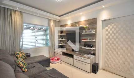 Casa à Venda - Vila Mazzei, 3 Quartos,  240 m2