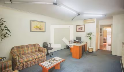Casa à Venda - Planalto Paulista, 3 Quartos,  180 m2