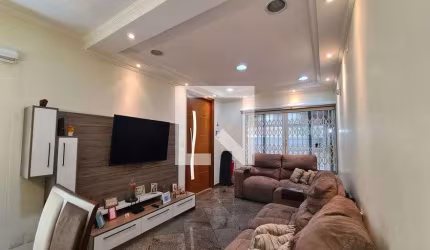 Casa à Venda - Jardim Teresa, 4 Quartos,  261 m2