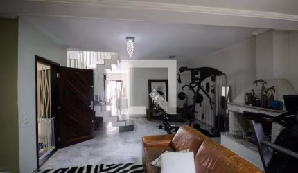 Casa à Venda - Jardim Santa Emília, 4 Quartos,  310 m2