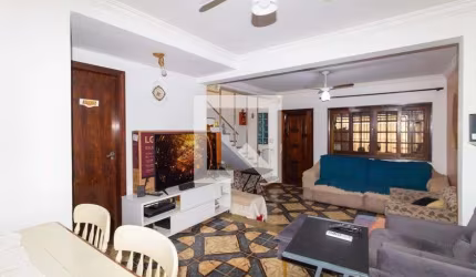 Casa à Venda - Ipiranga, 2 Quartos,  138 m2