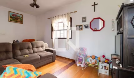 Casa à Venda - Piqueri, 5 Quartos,  180 m2