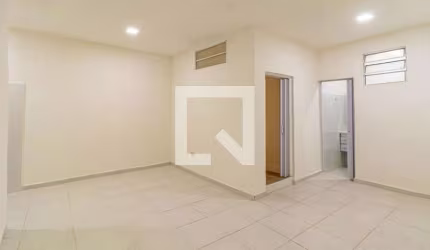 Casa à Venda - Butantã, 1 Quarto,  230 m2