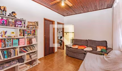 Casa à Venda - Bosque da Saúde, 2 Quartos,  240 m2