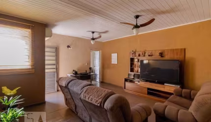 Casa à Venda - Ipiranga, 3 Quartos,  256 m2
