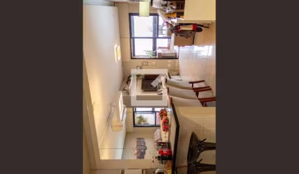 Apartamento à Venda - Vila Pompéia, 2 Quartos,  76 m2