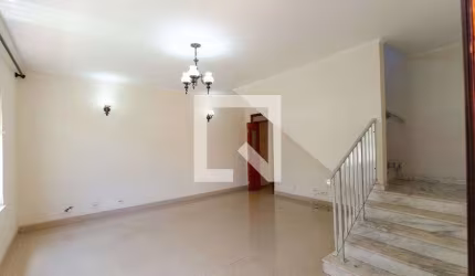 Casa à Venda - Piqueri, 5 Quartos,  200 m2