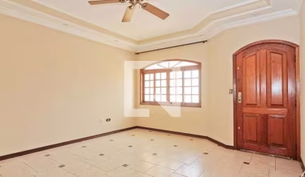 Casa à Venda - Parque São Domingos, 3 Quartos,  134 m2