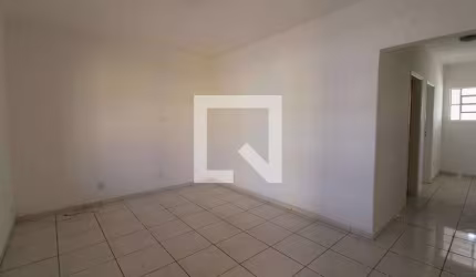 Casa à Venda - Jardim Marajoara , 8 Quartos,  200 m2
