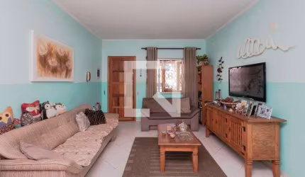 Casa à Venda - Bosque da Saúde, 2 Quartos,  140 m2