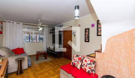 Casa à Venda - Vila Santa Clara, 3 Quartos,  200 m2