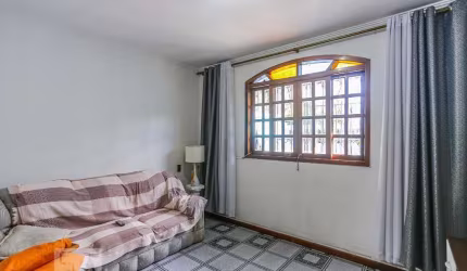 Casa à Venda - Jardim Éster Yolanda, 5 Quartos,  200 m2