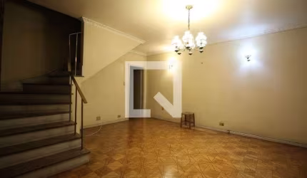 Casa à Venda - Água Fria, 3 Quartos,  100 m2