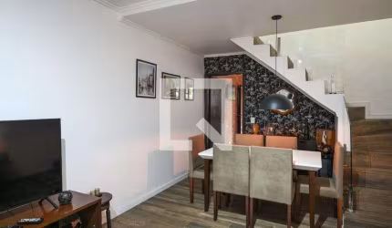 Casa à Venda - Bosque da Saúde, 2 Quartos,  120 m2