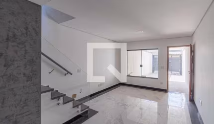 Casa à Venda - Vila Ré, 3 Quartos,  135 m2