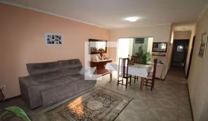 Casa à Venda - Vila Dionísia, 3 Quartos,  250 m2