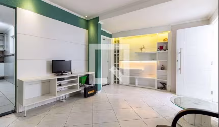 Casa à Venda - Bosque da Saúde, 3 Quartos,  170 m2