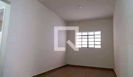 Casa à Venda - Chácara Inglesa, 2 Quartos,  170 m2