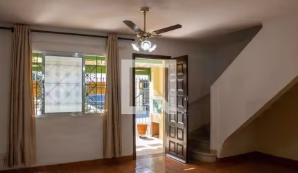 Casa à Venda - Saúde, 2 Quartos,  130 m2